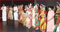 Singapore troupe tours Australia
