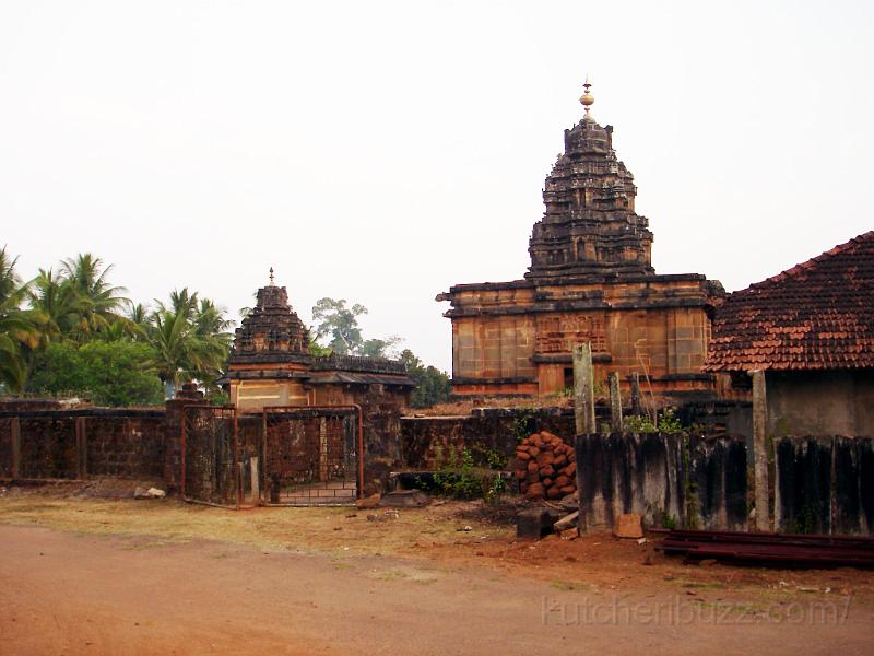 DSC02204.jpg - The Sri Aghoreswara Temple - early morning