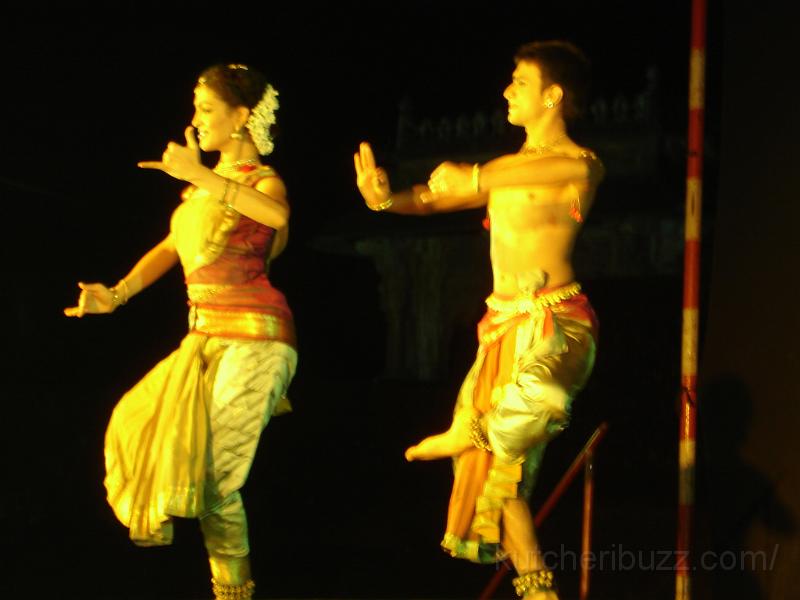 DSC02261.jpg - Rukmini Vijaykumar and Parswanath Upadhaya - Bharatanatyam