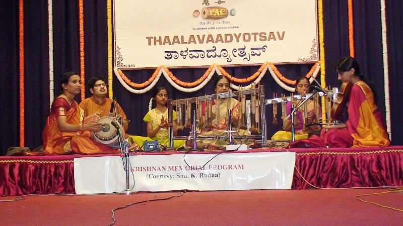DSC00394.JPG - Dr. H.S. Anasuya Kulkarni  (ankrang), H.M Sunitha (violin) Ranjani Venkatesh (mridangam), Phanindra Bhaskar (ghatam)