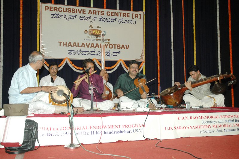 DSC_1924.JPG - H.K.Venkataram (Violin), G.Ravikiran (Flute), A.Ashwin (Veena), Mannargudi A. Easwaran (Mridangam), G.Guruprasanna (Khanjari)